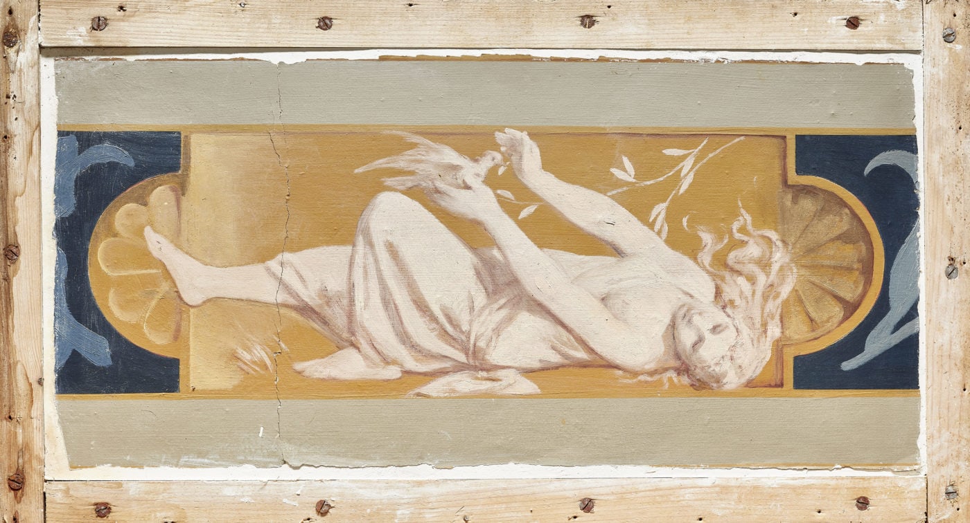 15 maedchen mit taube 76x41.5x10.5 scaled aspect ratio 2541 1372